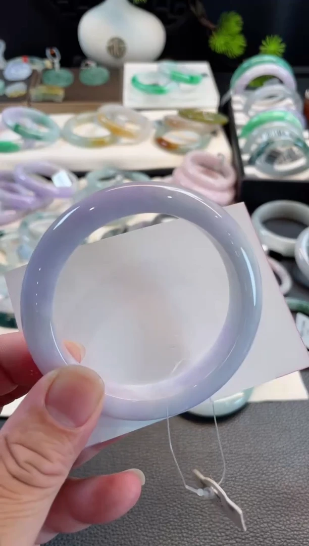 未镶嵌手镯翡翠72、有纹裂 59