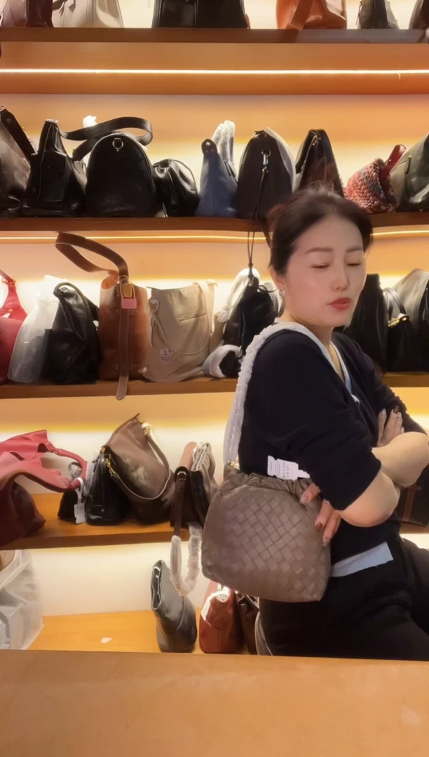 牛皮（革）高端订制时尚百搭女士手提斜跨包