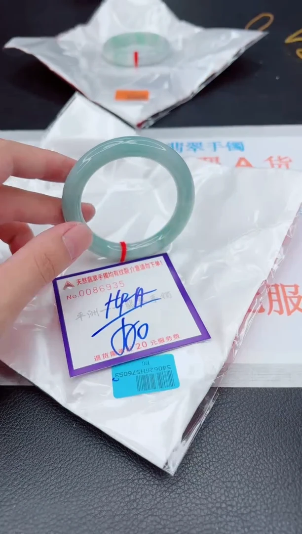 翡翠手镯未镶嵌1111111111