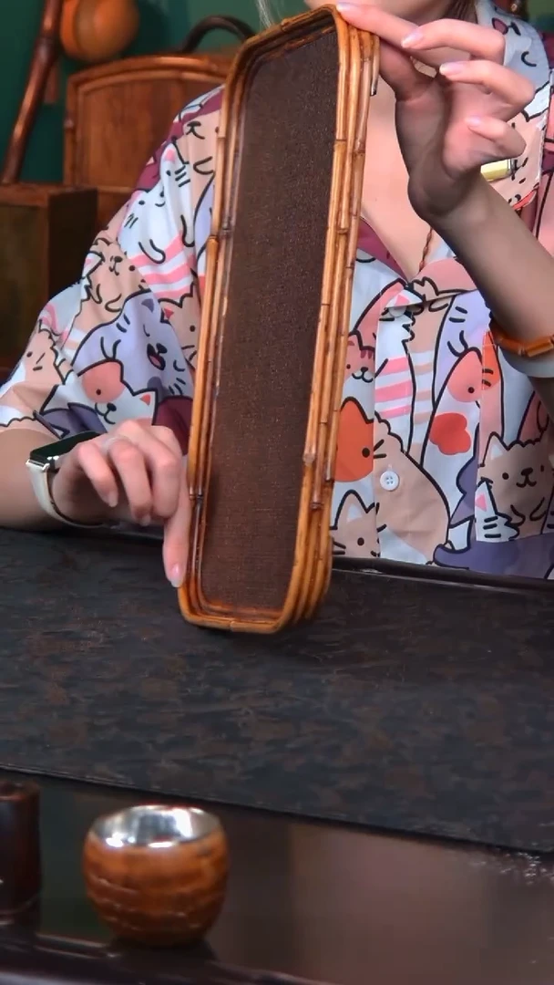 老梅鹿茶盘就一个，，，，，