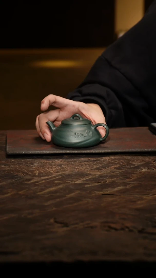 茶壶紫砂虎兰堂王岳群玄龙绿
