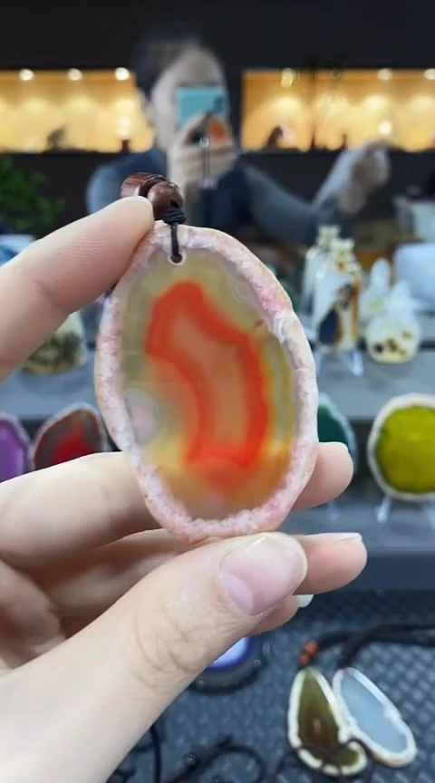 未镶嵌颈饰玛瑙/玉髓今****哈玛瑙