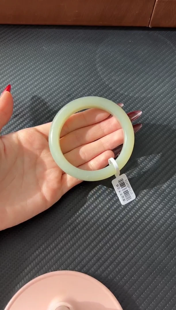 未镶嵌手镯和田玉且末微色差近况57手镯h