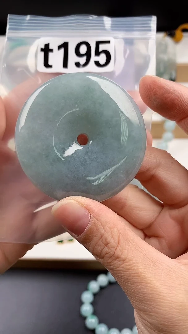颈饰未镶嵌翡翠天然翡翠吊坠挂件