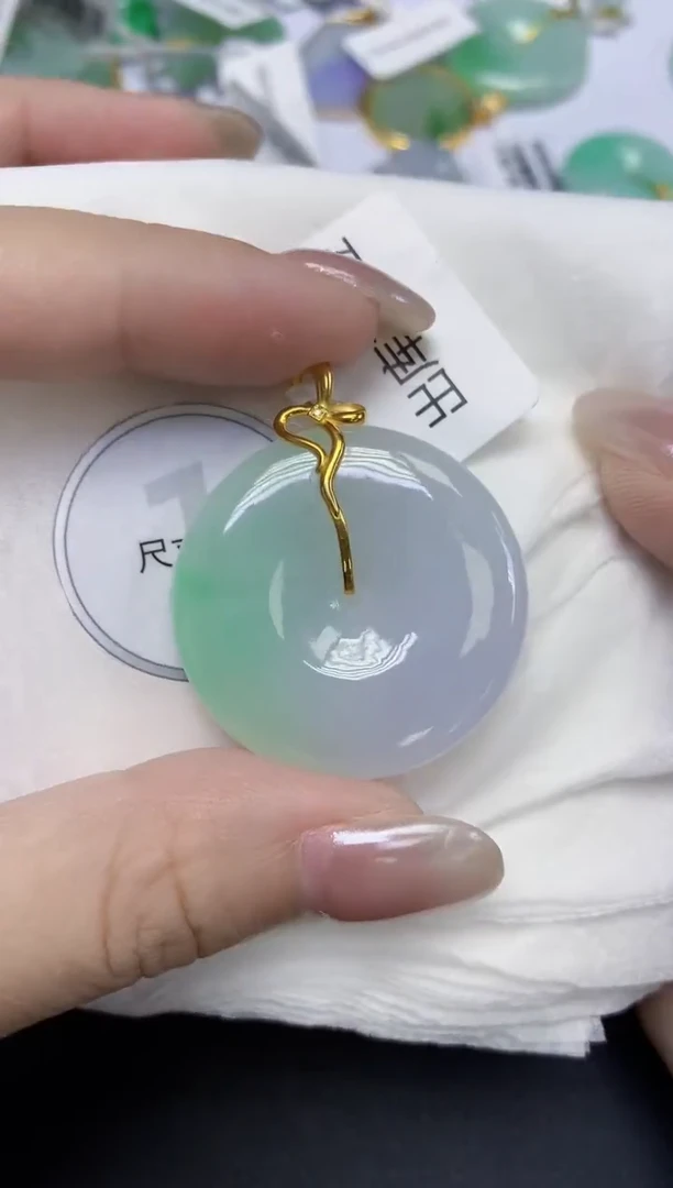 颈饰18K金镶嵌翡翠天然缅甸翡翠A货百元以上9元证书费自理