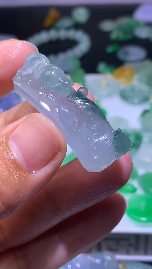 未镶嵌定制翡翠海*圩毛货