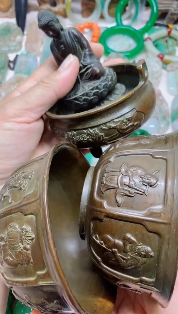 1直播间的实时画面