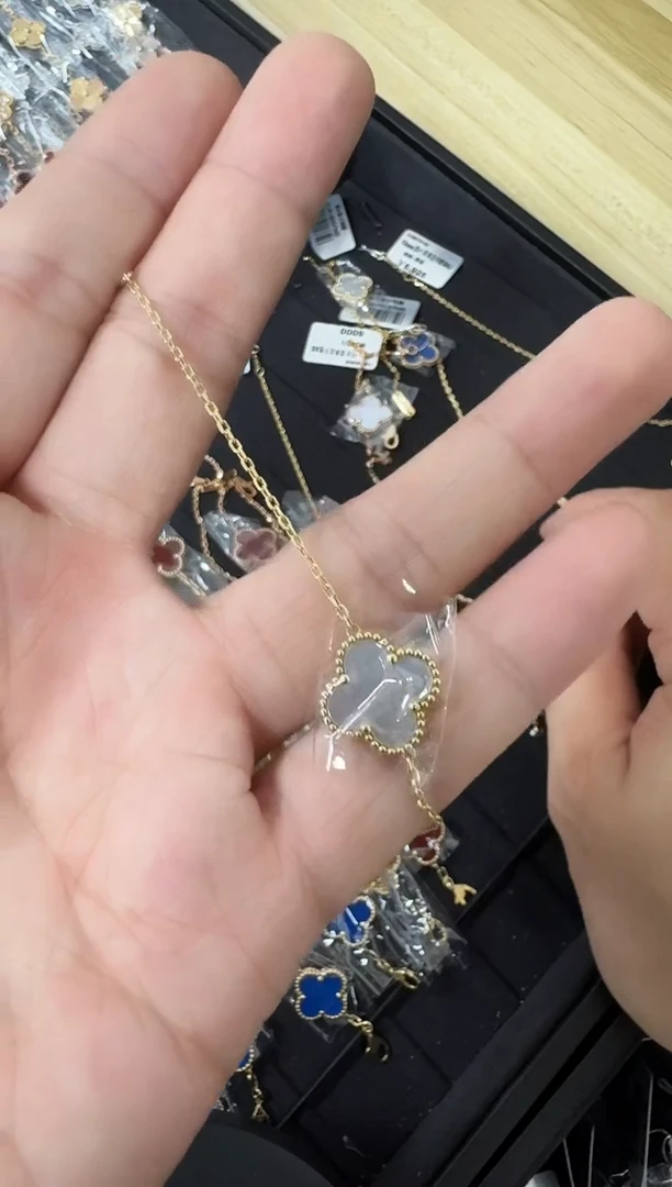 18K金镶嵌贝壳（贝母）手链白色大单花手链