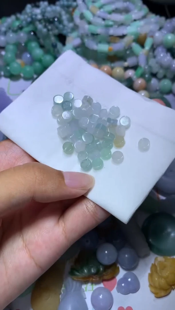 翡翠挂件未镶嵌伊**紫CXX307375