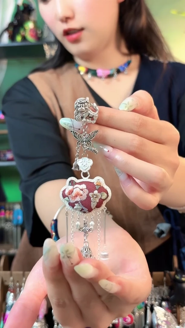 织绣彩云南阁非遗老绣159