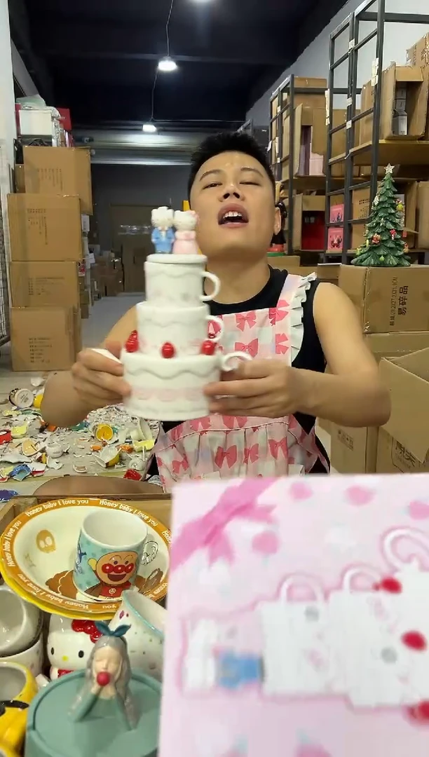瓷片原盒kt猫结婚茶壶套组