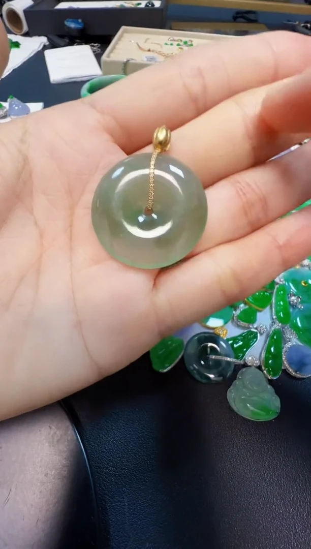 吊坠(不含链)18K金镶嵌翡翠2980