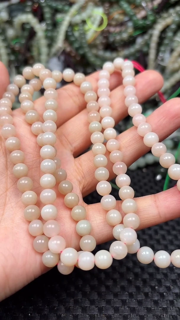 和田玉未镶嵌颈饰1