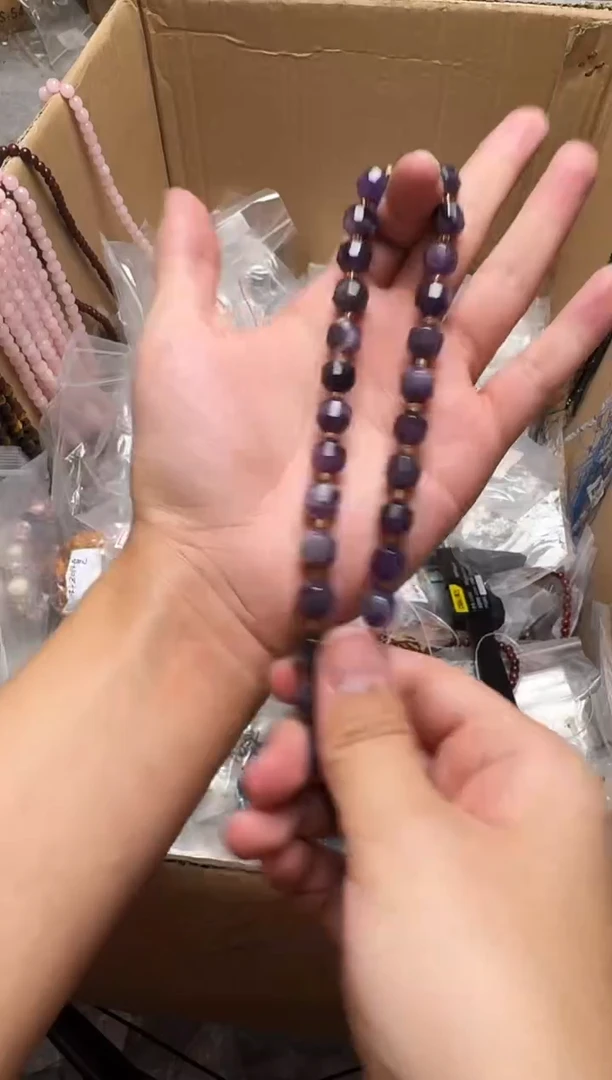 水晶手串未镶嵌上