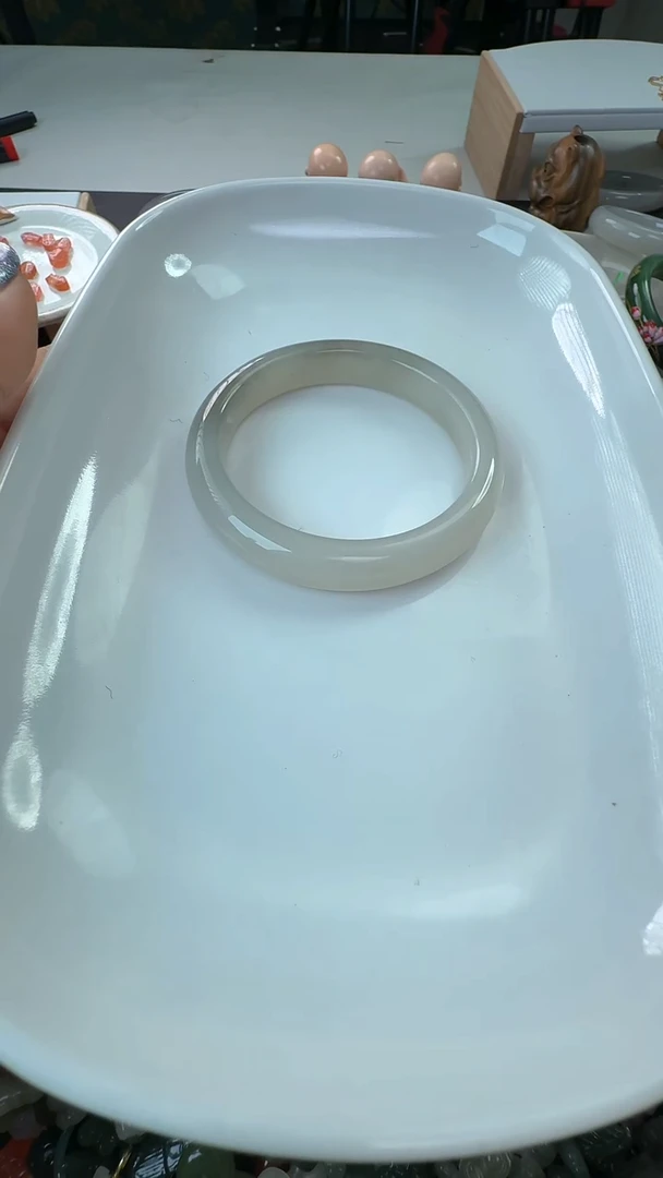 未镶嵌手镯和田玉浪*沙A78