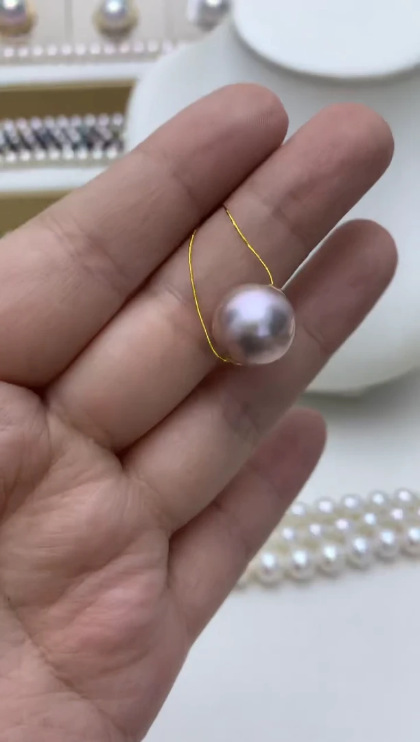 颈饰18K金镶嵌淡水珍珠w68