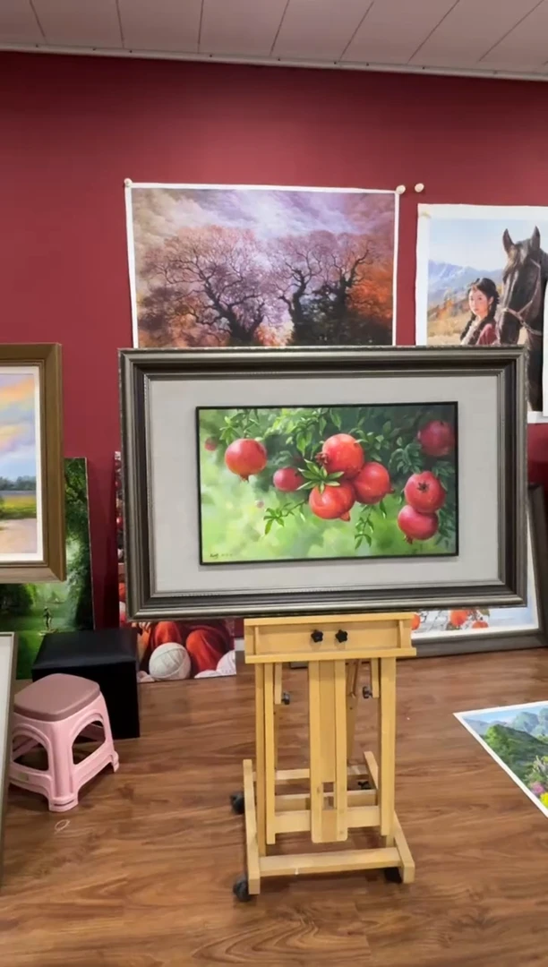 油画生命树画芯  加  写实石榴已装裱共两幅