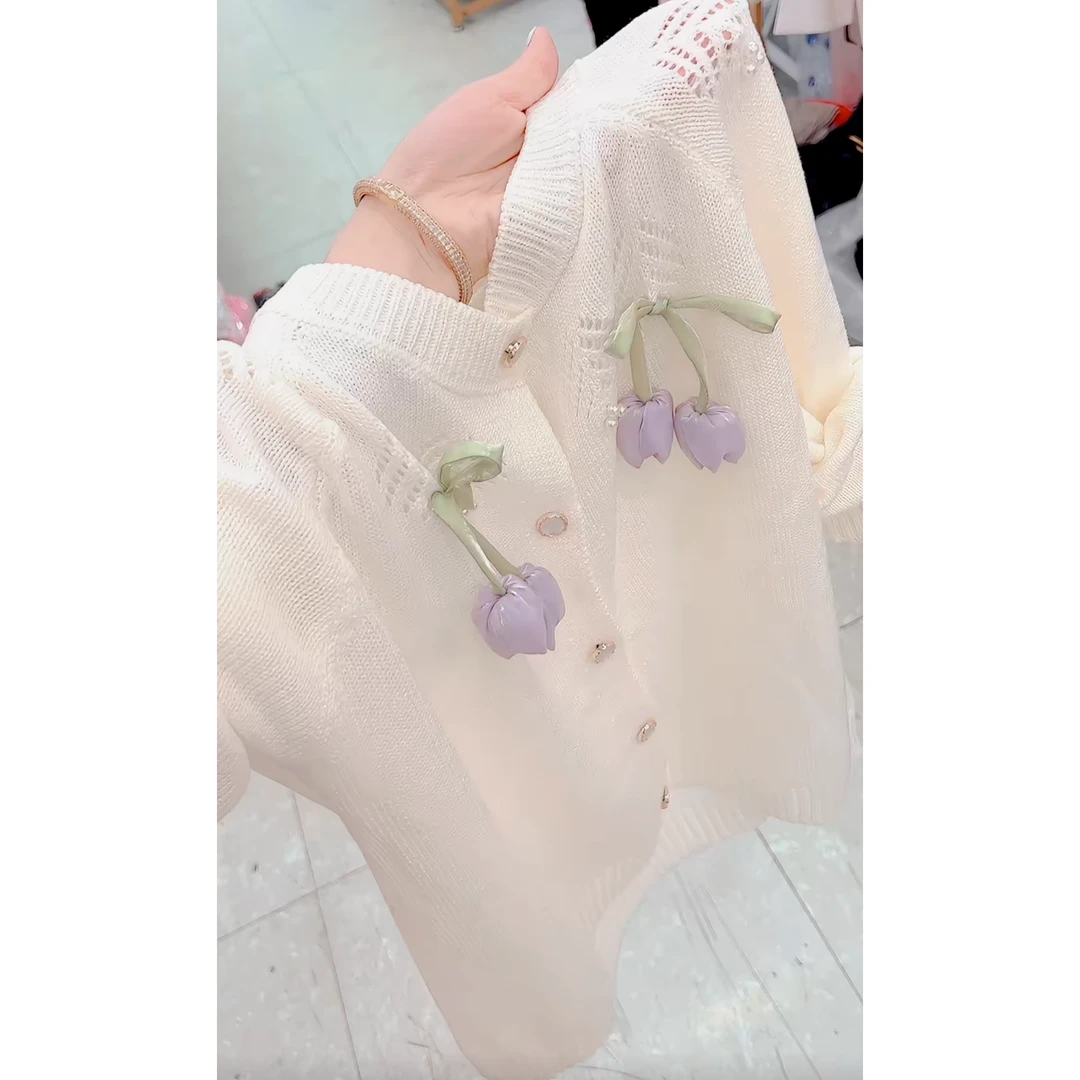 早秋2025新款女装法式长袖上衣设计感小众开衫时尚百搭显瘦毛衣