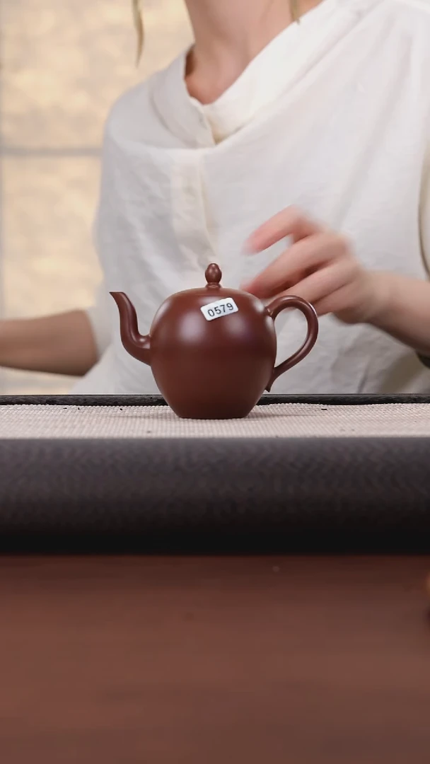 【闪购商品】紫砂茶壶579 紫脂泥 美人肩 160cc