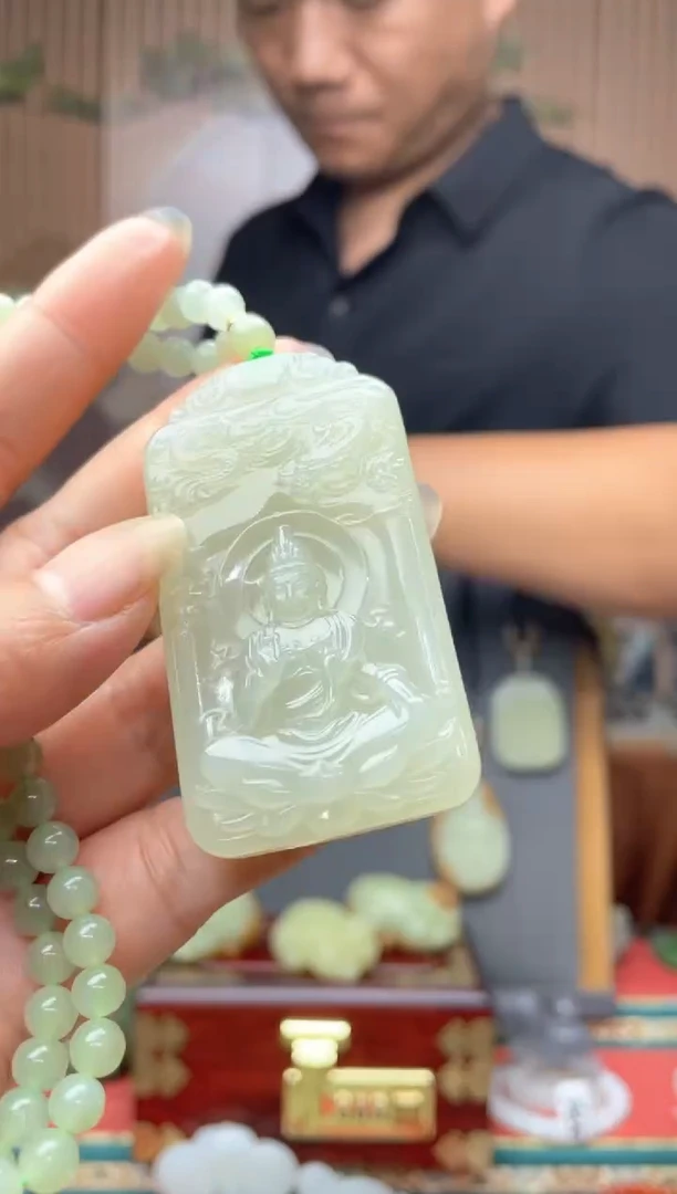 和田玉未镶嵌颈饰拍一发一