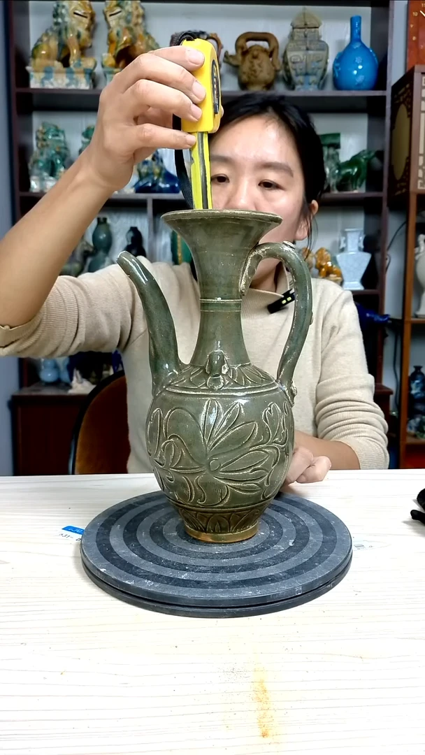 经典精美复古风格瓷器