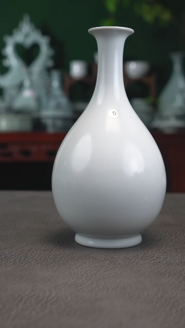 月白釉8号玉壶春20.4二级品-二