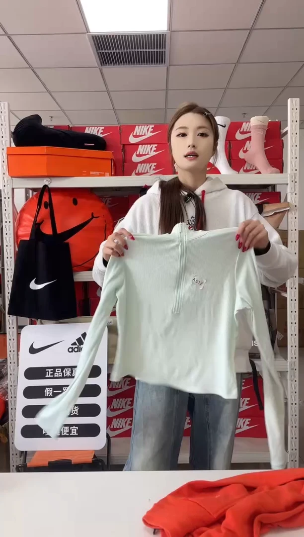 编码 012 尺码l  胸围衣长  正品直播间过款
