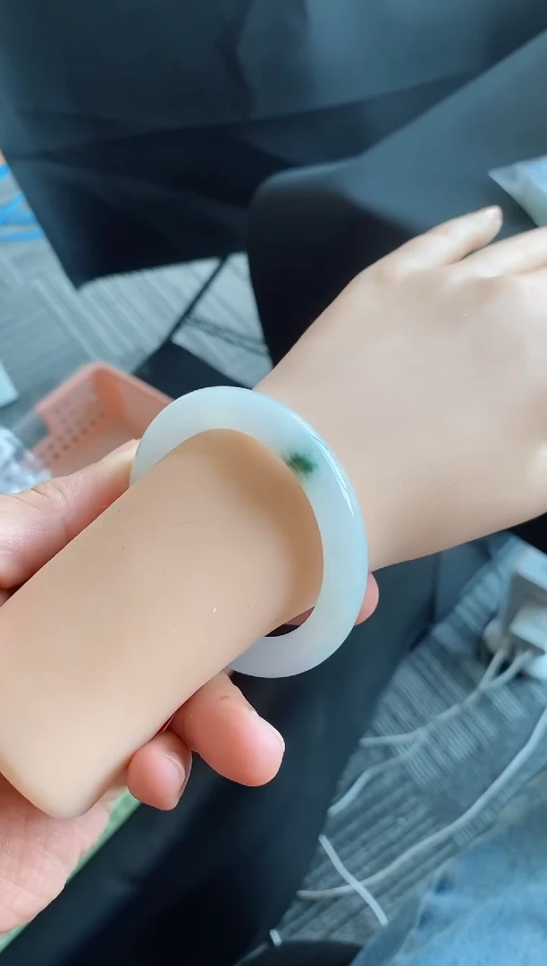 【闪购商品】翡翠手镯未镶嵌5号51.5*9.3*9.3圆条