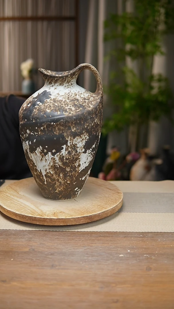 【闪购商品】陶瓷  花器诧寂黑奶壶