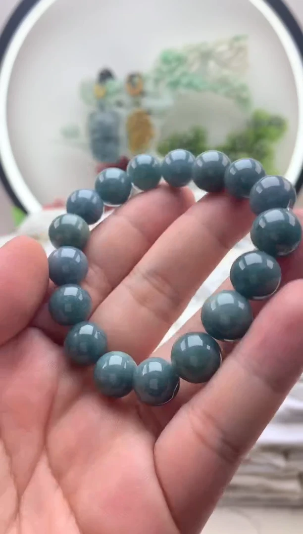 颈饰未镶嵌翡翠手串