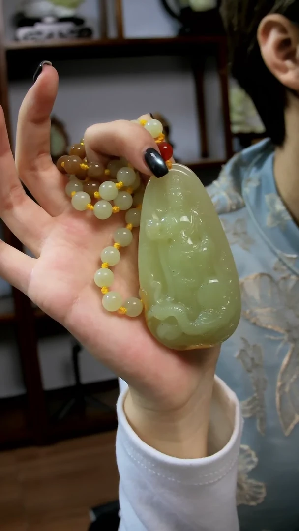 颈饰未镶嵌和田玉普贤