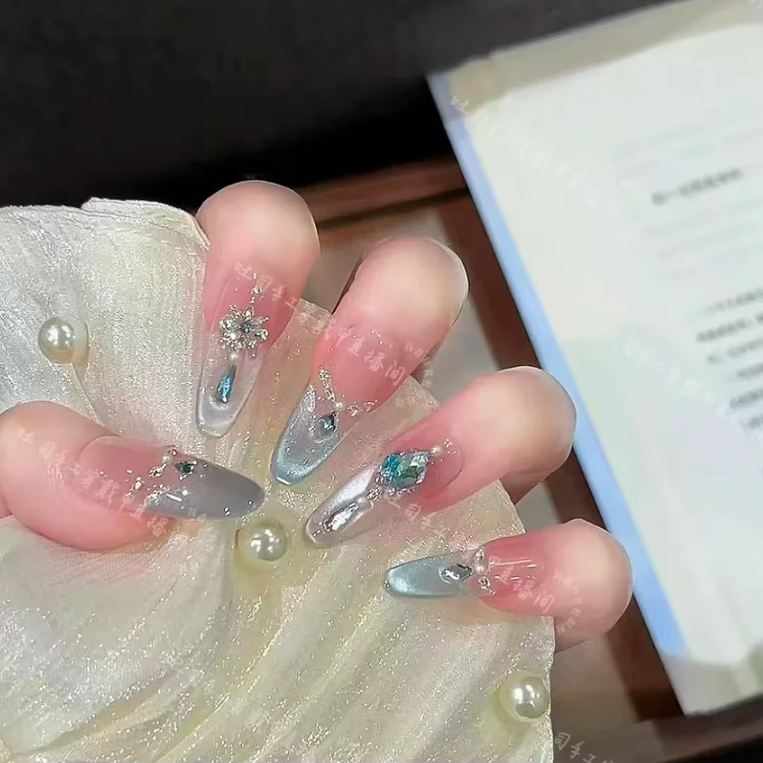 【赛里木湖】夏季纯手工可拆卸爆闪蓝色系穿戴甲贴片时尚清新美甲