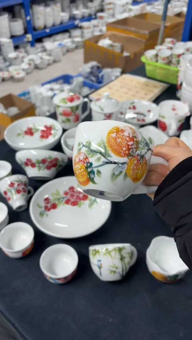 景德镇高温陶瓷食品级手绘釉中彩-花口咖啡杯