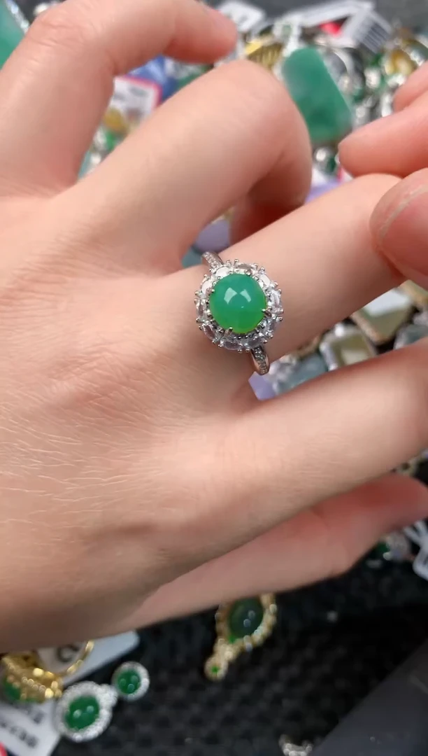 银S925镶嵌戒指翡翠777       6