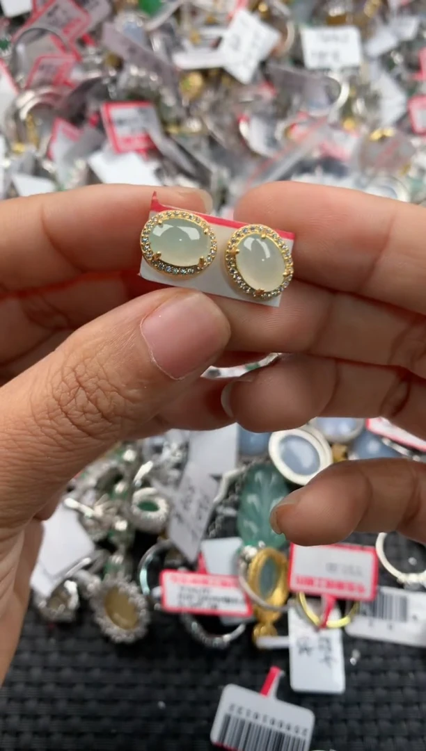 银S925镶嵌戒指翡翠666             6