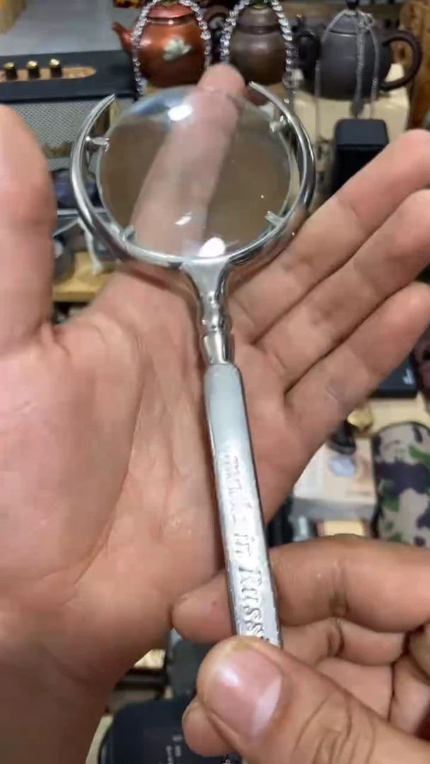 瓷片闪购商品  如图所示