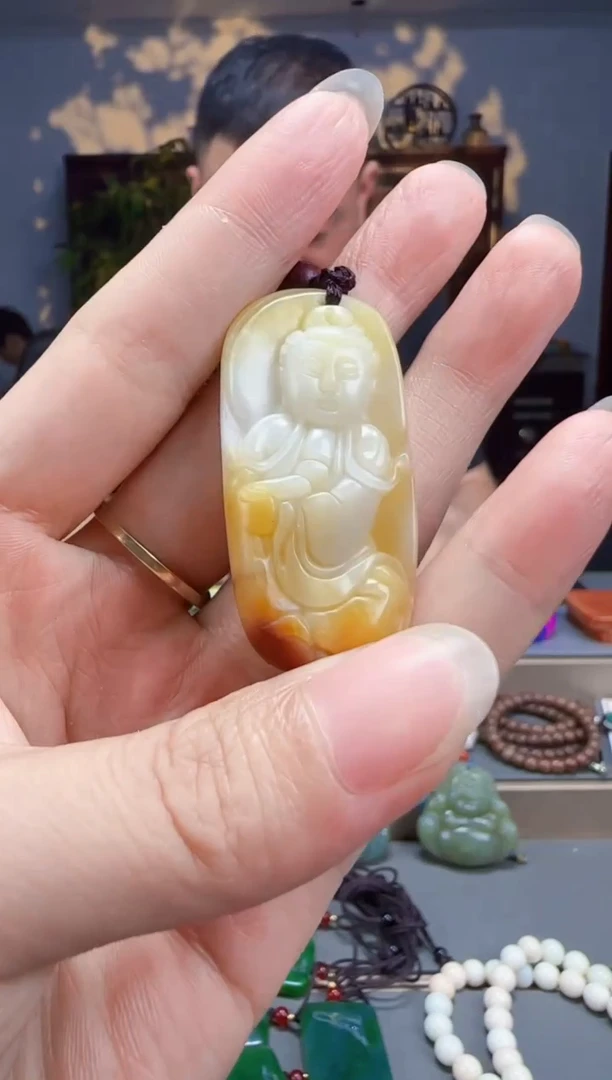 和田玉未镶嵌颈饰1