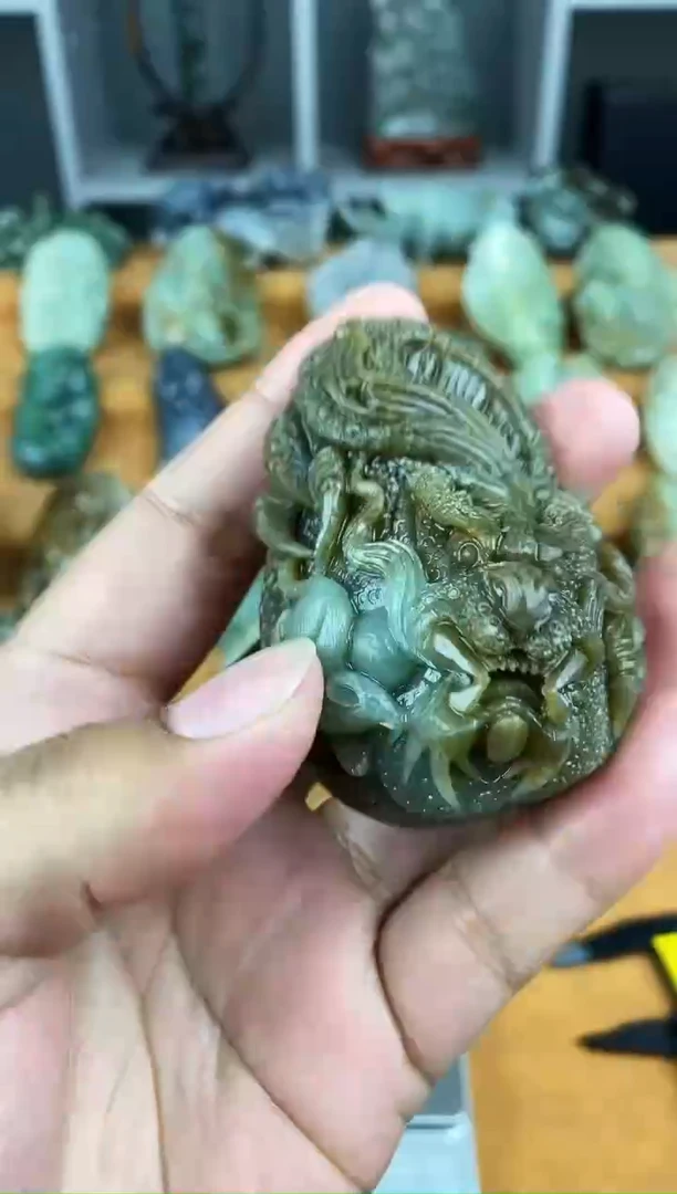 未镶嵌和田玉把件1