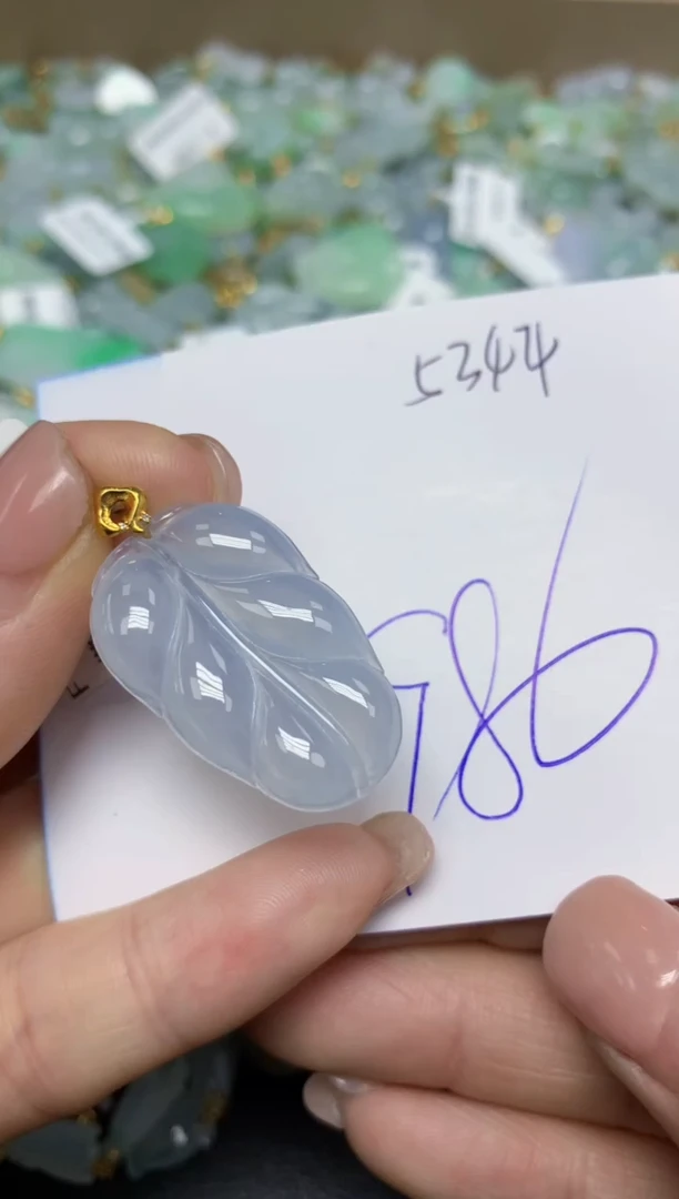 【闪购商品】翡翠挂件18K金镶嵌 天然翡翠A货