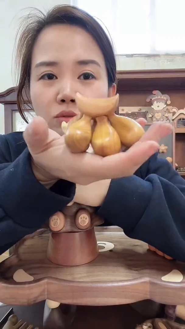 木一把香蕉 摆件（瑕疵)