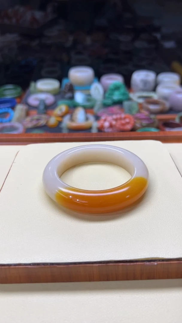 未镶嵌手镯石英质玉三*042