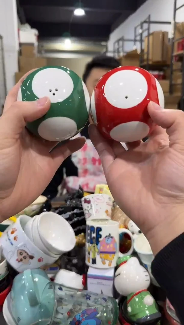 瓷片原盒蘑菇粉瓶