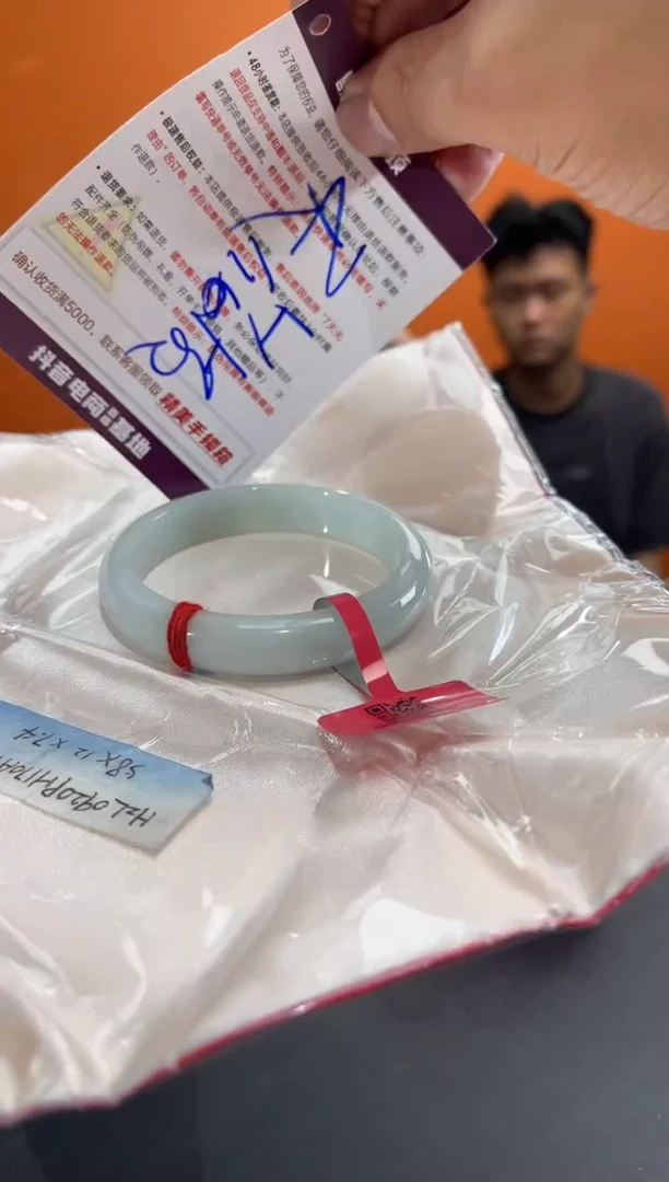 未镶嵌手镯翡翠翡翠手镯
