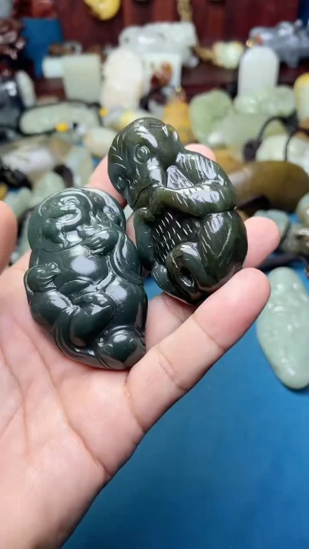 和田玉未镶嵌把件2