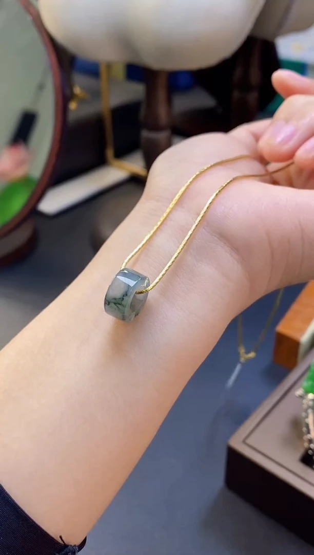 颈饰银S925镶嵌翡翠12372