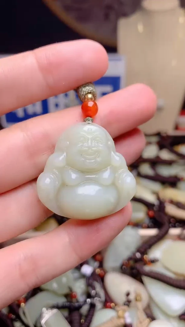 和田玉未镶嵌颈饰1