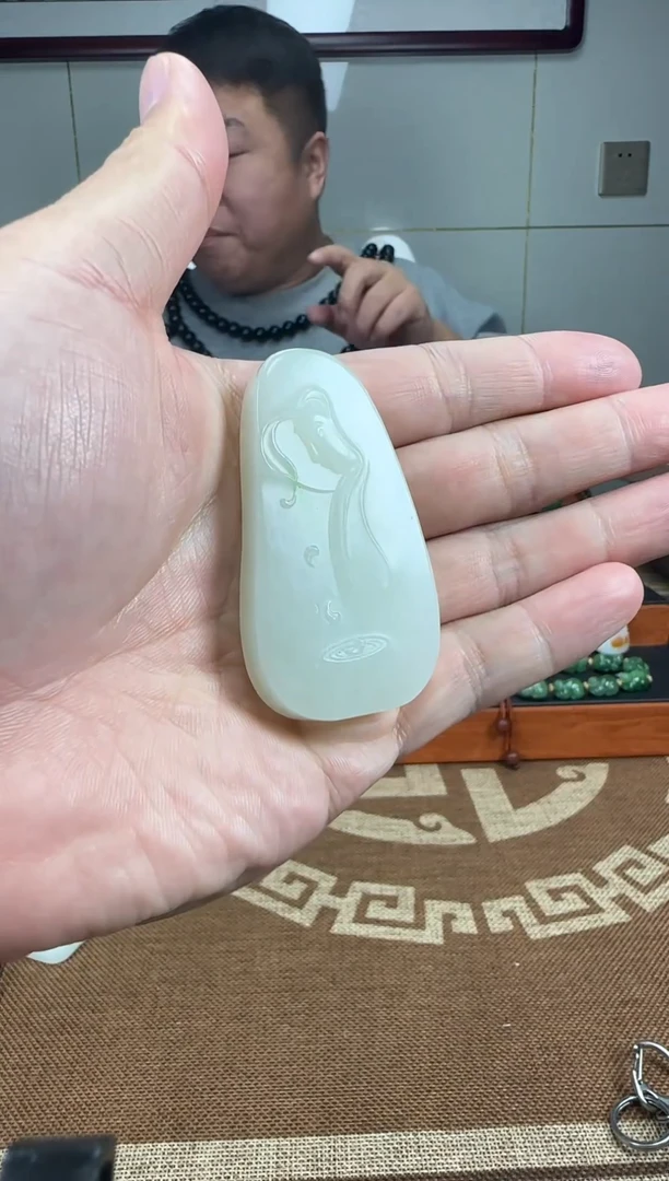 颈饰未镶嵌和田玉和田玉观音