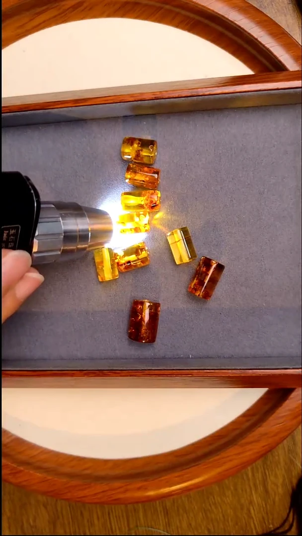 琥珀（花珀）颈饰18K金镶嵌路路通+925链条