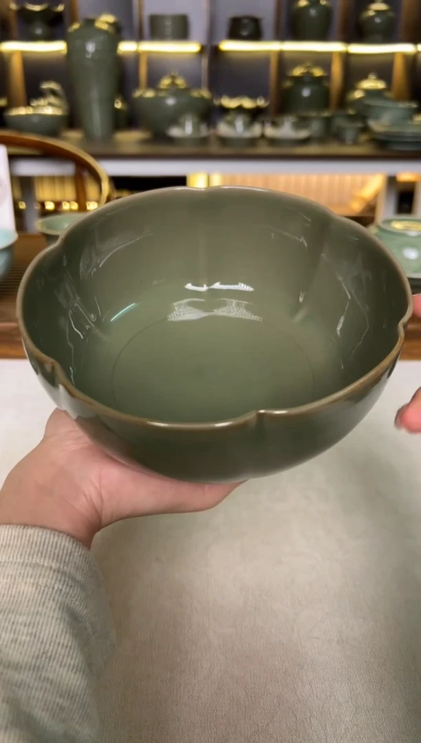 陶瓷耀州窑纯手工素面花口钵微瑕特价