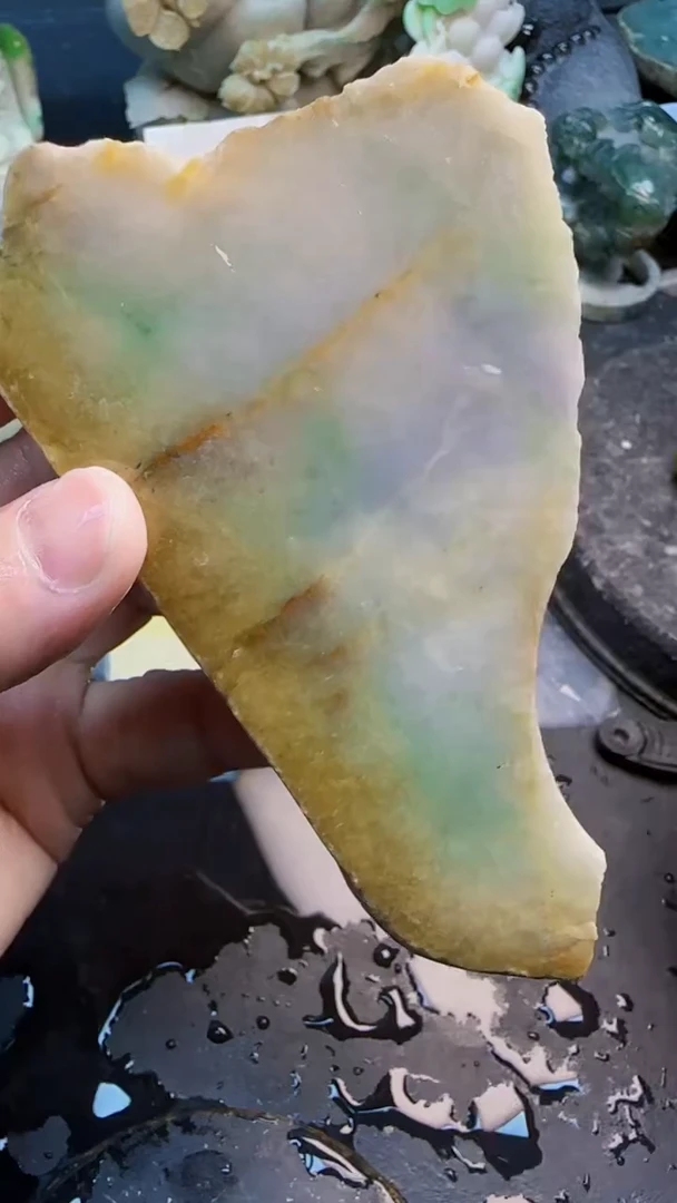 翡翠挂件未镶嵌天然翡翠074